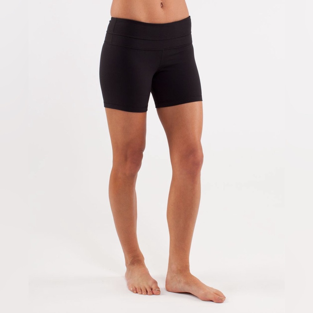 Lululemon Groove Short